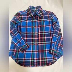 Polo Ralph Lauren 2 pocket button-down long sleeve shirt 
Boys size 4/4T